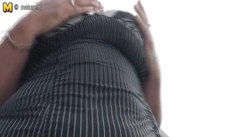 46882